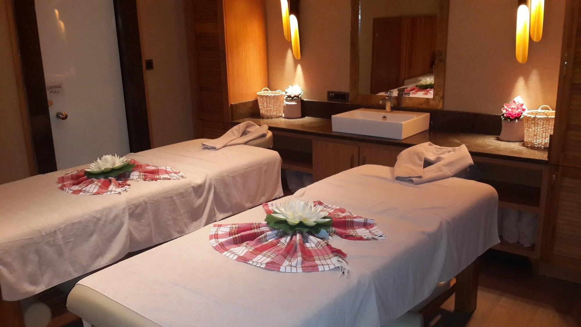 Alrazi Hotel Florya Istanbul Ngoại thất bức ảnh